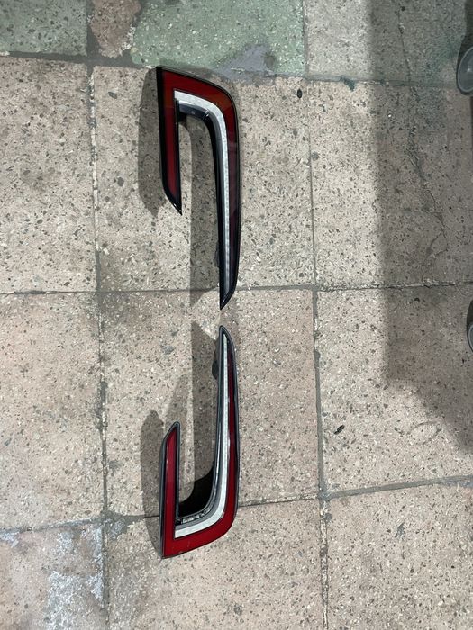 Tesla model 3 highland model s 21+ plaid задній ліхтар