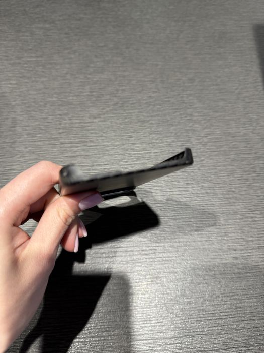 Зарядна станція Pitaka і чехол Pitaka 13 Pro