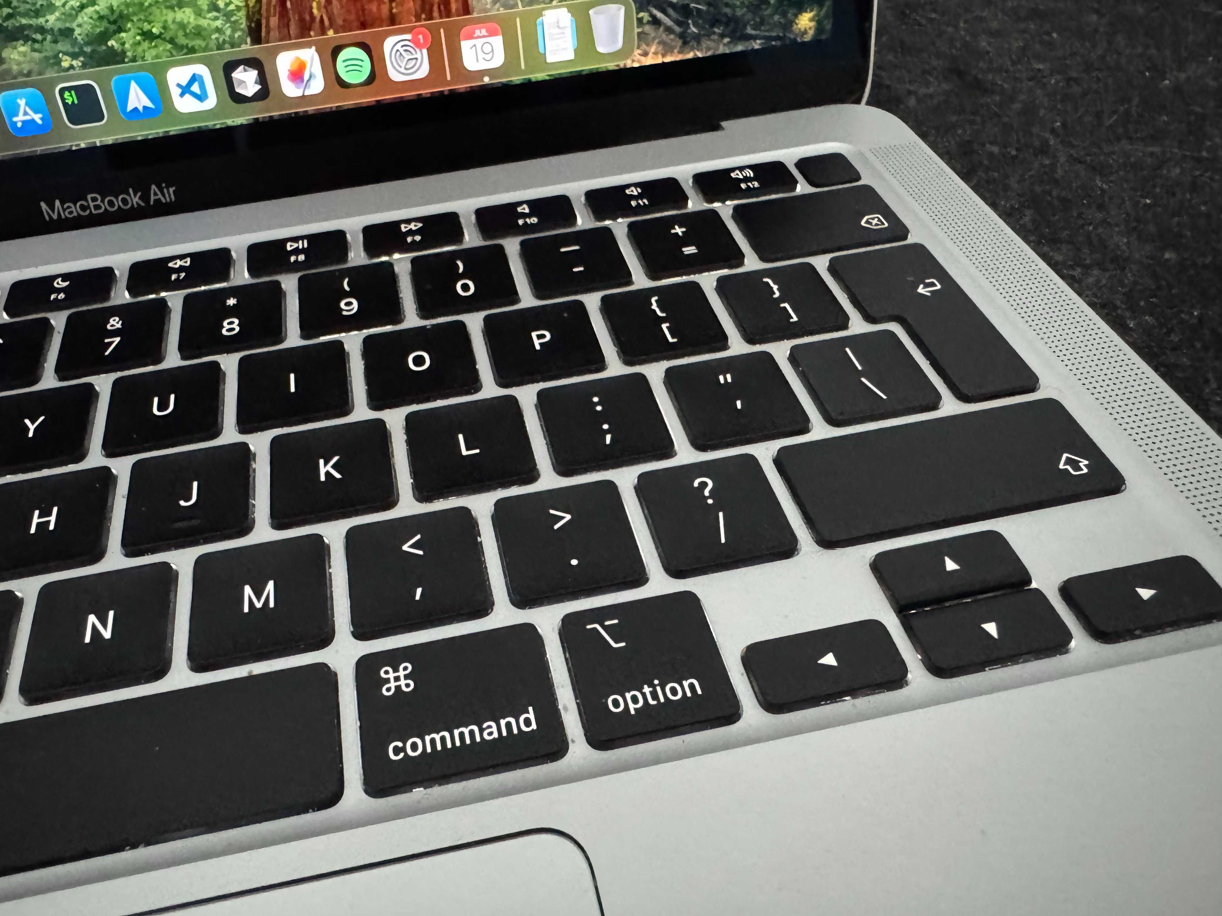 MacBook Air 2020 M1 16GB 256GB