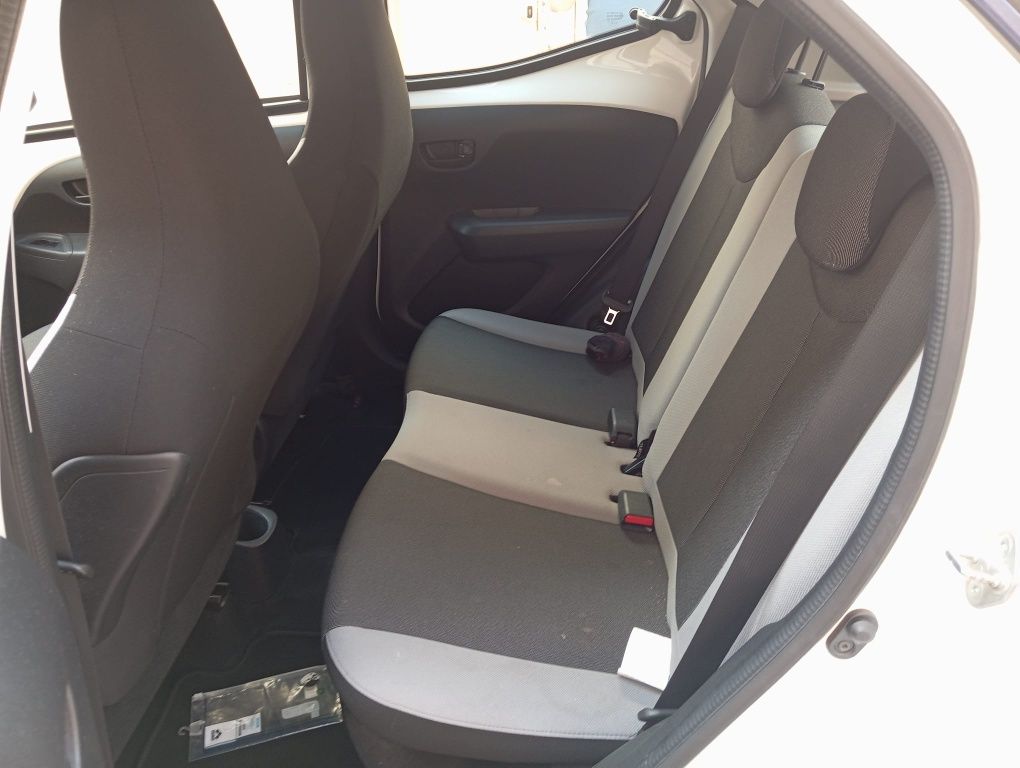 Toyota Aygo 1.0 caixa automática 85000kms 2015