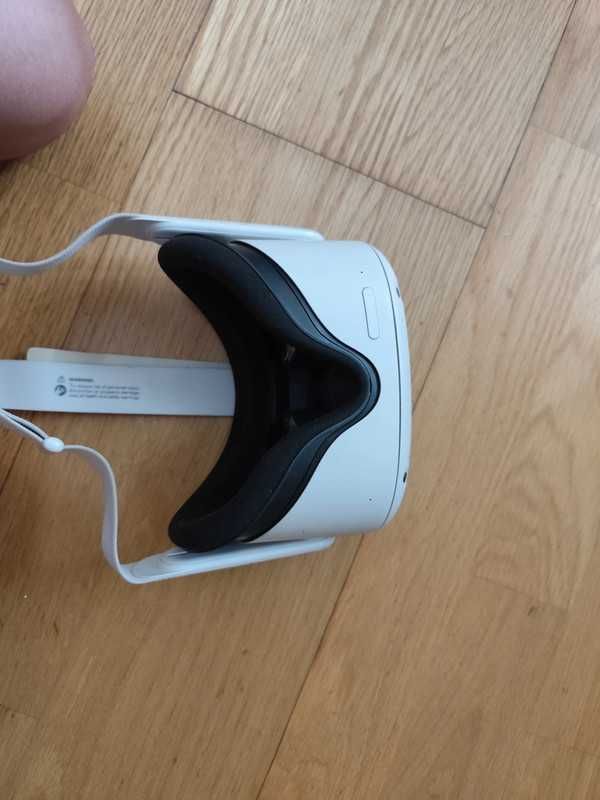 Oculus Meta Quest 2 (S/ comandos)