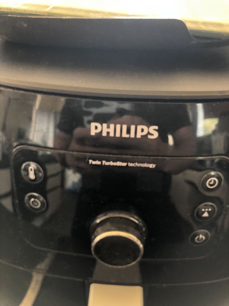 Philips Air Fryier XXL Model HD9650