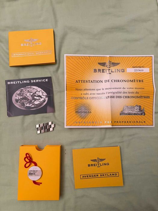 Breitling Avenger Skyland codice referenza A13380
