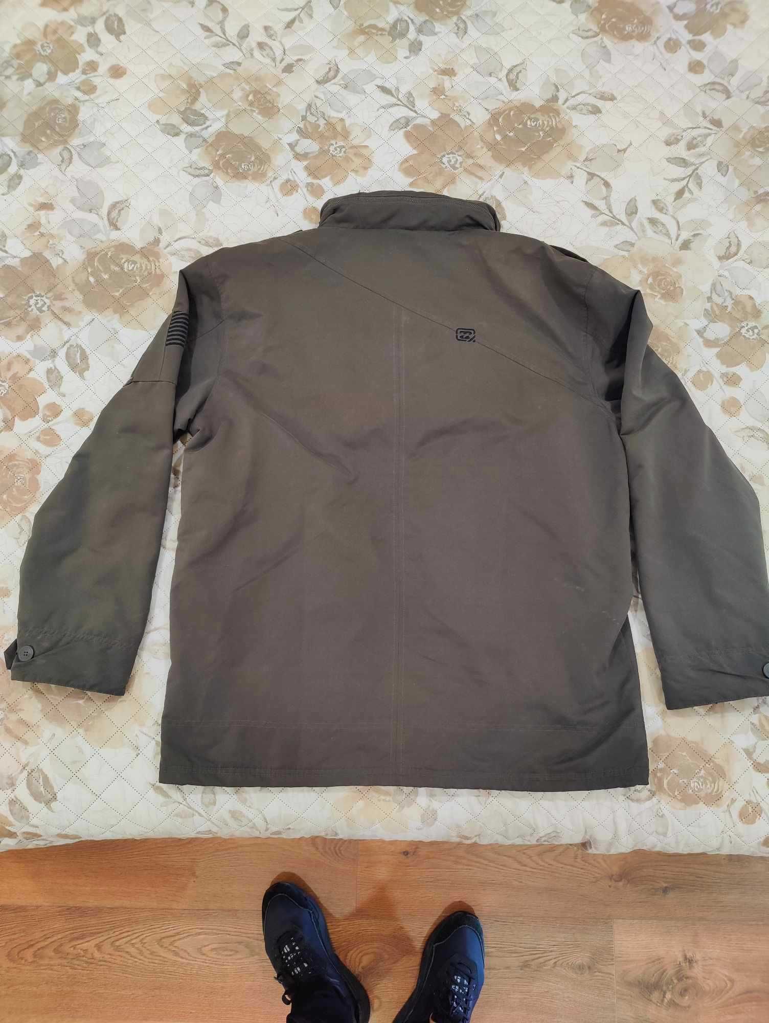 Casaco Billabong tam. XL Excelente estado
