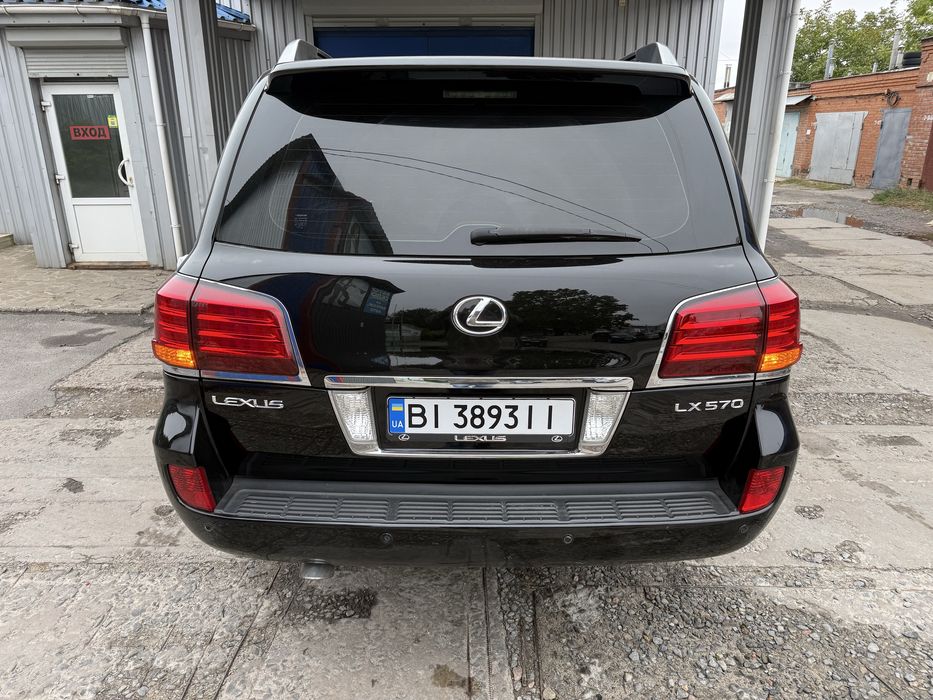 Lexus LX570 2008 года