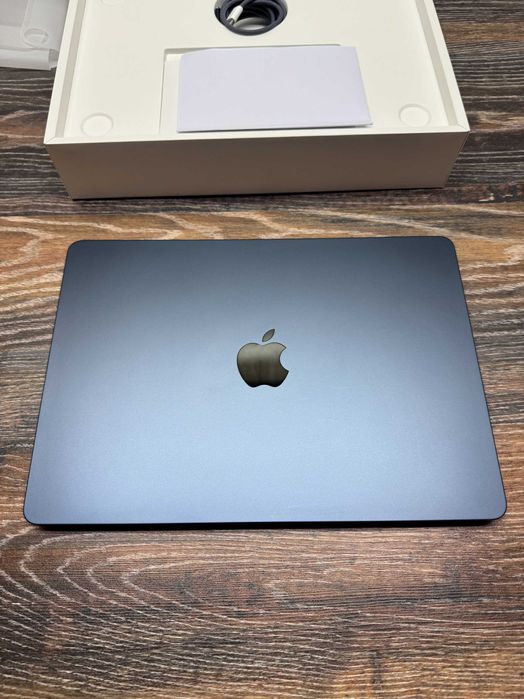 БВ Apple MacBook Air (2022) M2 A2681 13.6|Retina|Apple M2|8GB|256GB