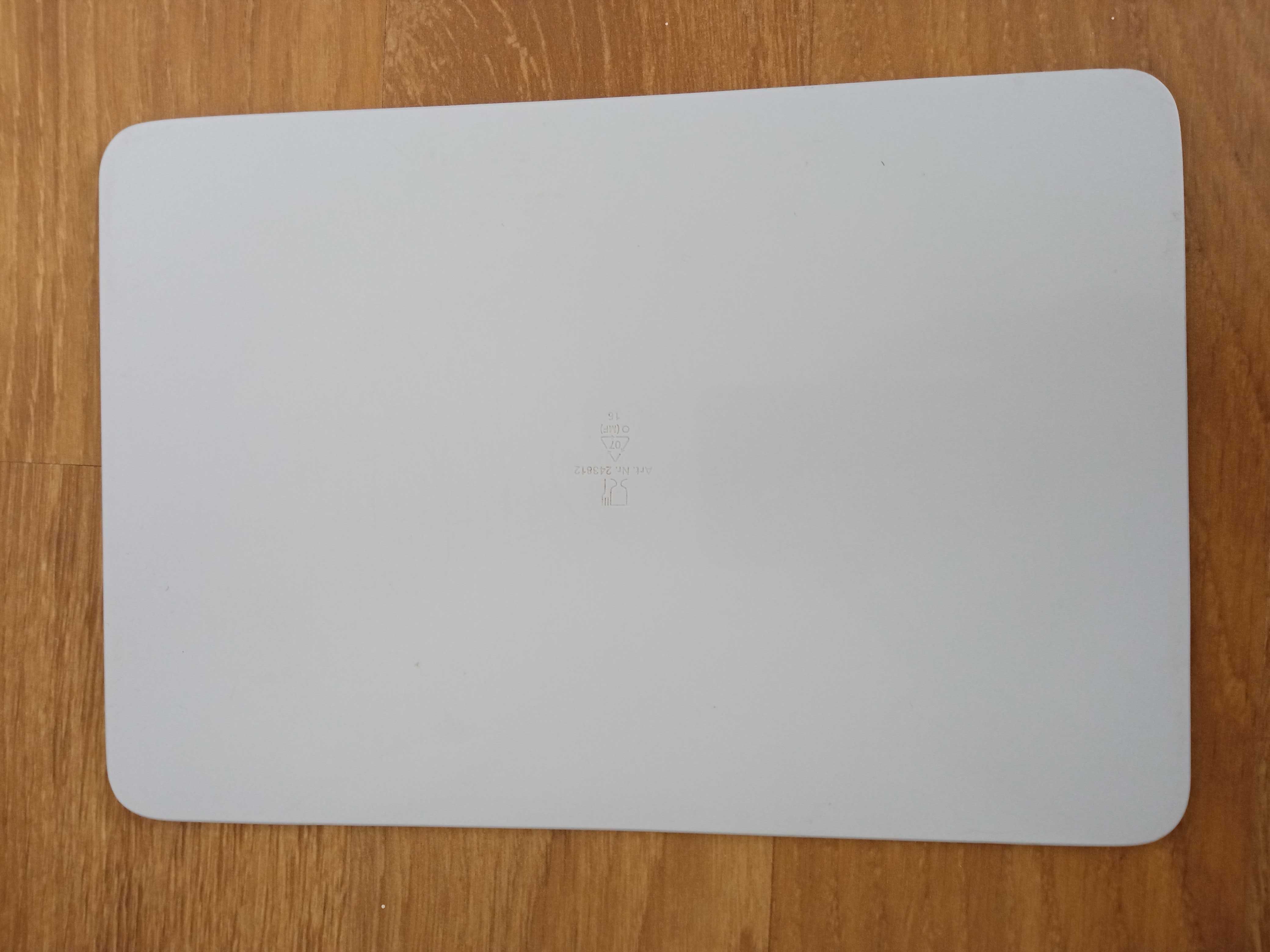 Deska do krojenia plastikowa kolorowa średnia 23,5 x 16 cm