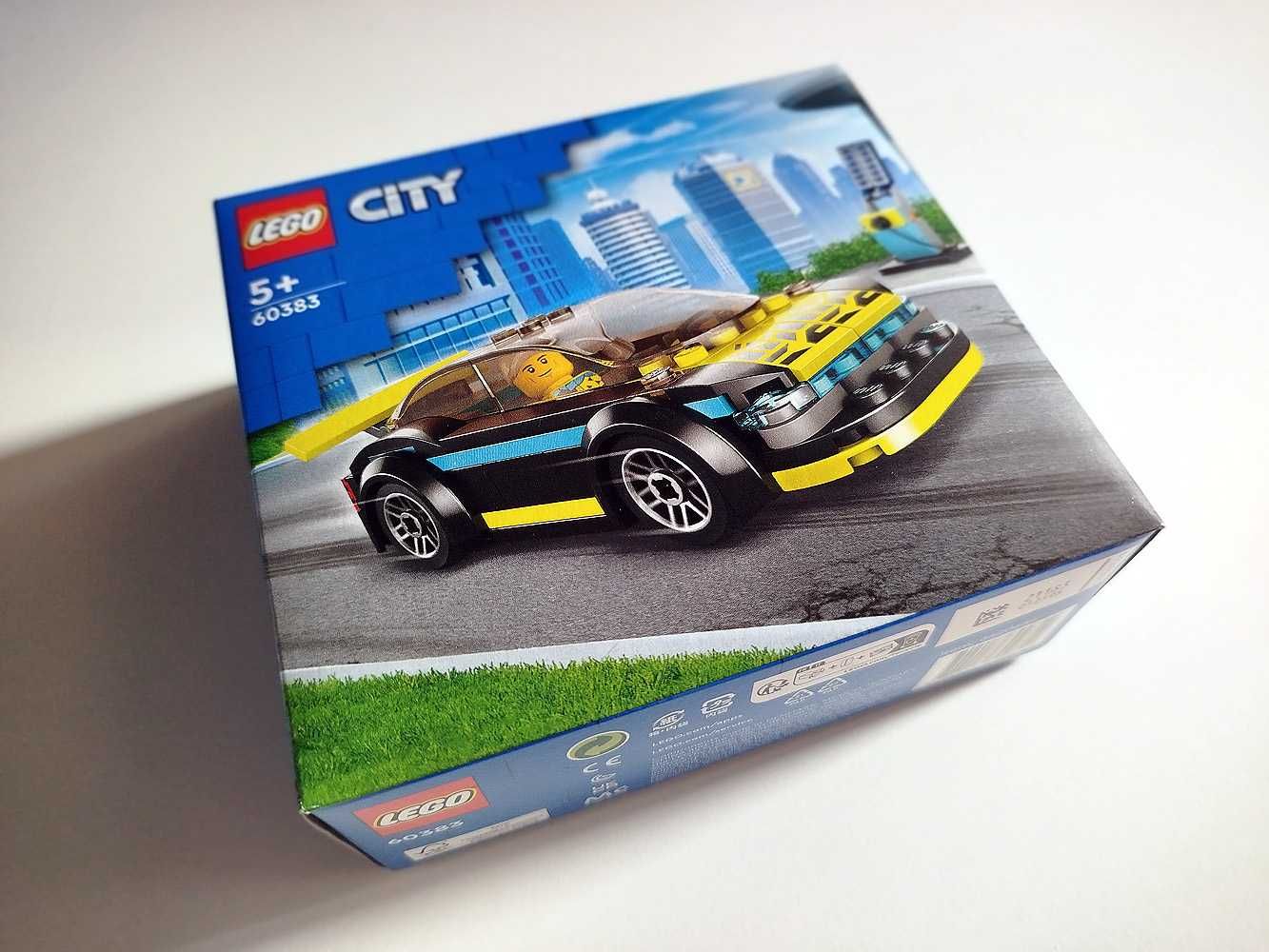 LEGO CITY - 60383 Carro Desportivo Eléctrico