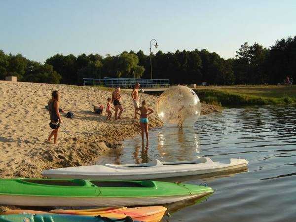 Sylwester,domek lub pokoiki,kuligi z ogniskiem,balia z jacuzzi,las.