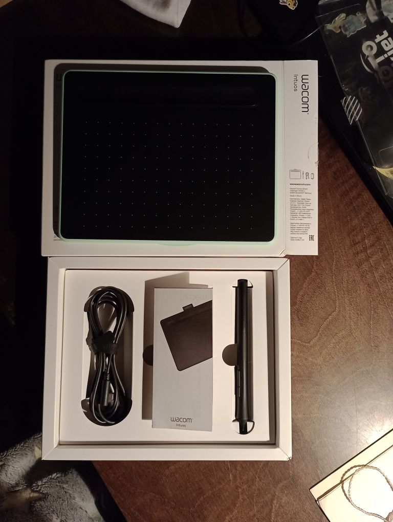 Wacom Intuos новий