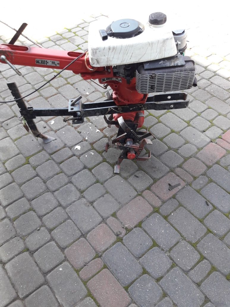 Sprzedam sprzed ogrodnicz traktorek dzik