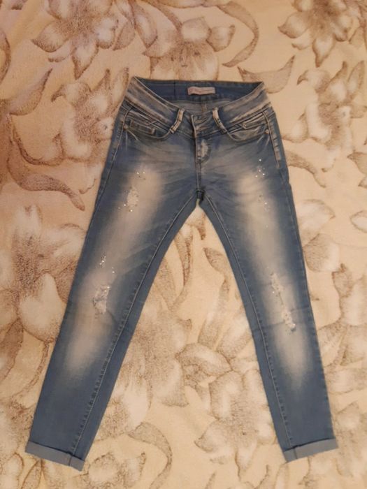 Джинси S 36                                                         .