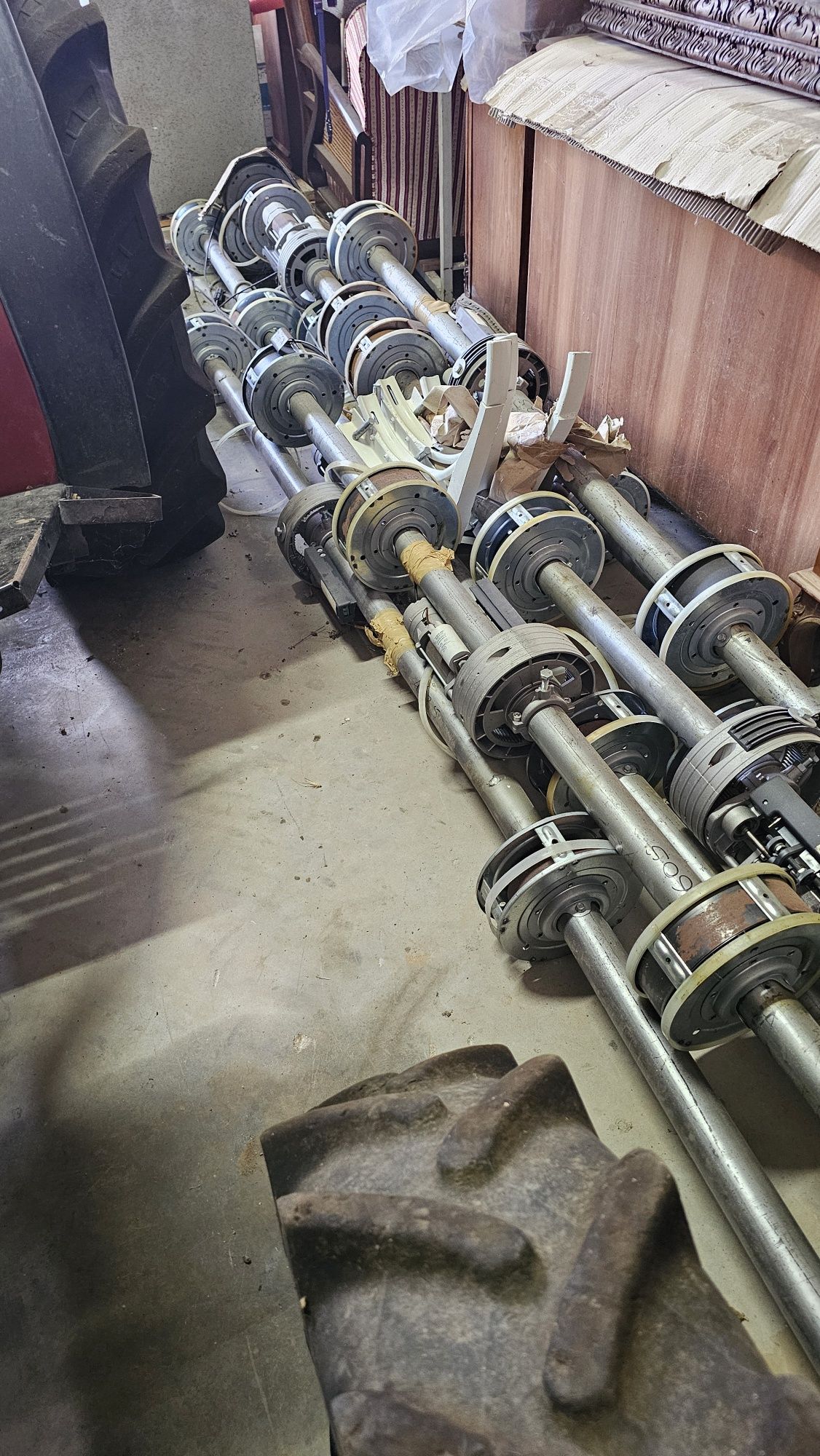 Grade de segurança de enrolar eléctrica microperfurada. Tenho 7