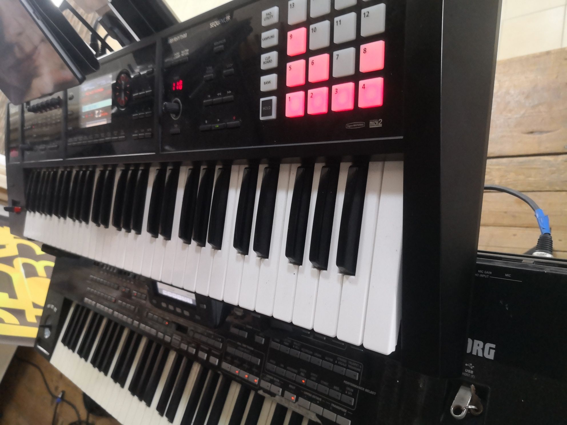 Roland FA 06 teclado