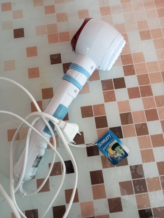 Масажер для спини Scarlet