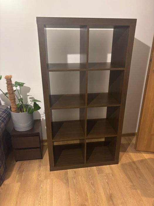 Używany regał ikea