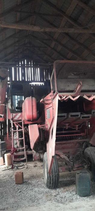 Комбайн Зерновий Niva