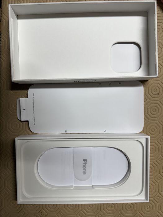 Caixa vazia iphone 16 pro max 256gb black titanium