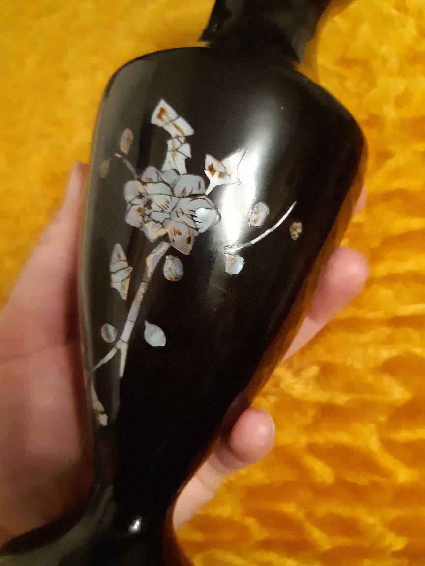 Stary wazon czarny w stylu japońskim