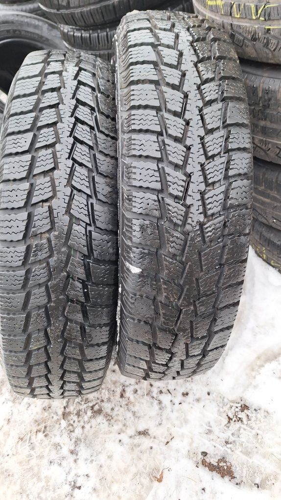 Opony 235/85/16 Kumho Powergrip kc11