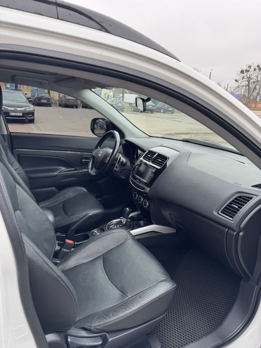 Продам машину Mitsubishi ASX 2013 року