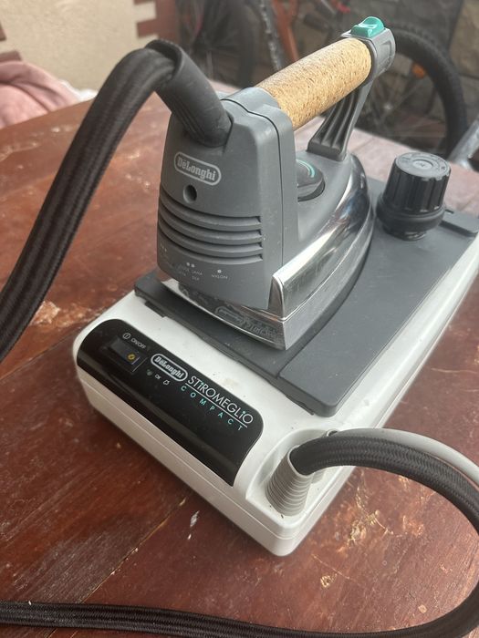 Праска Delonghi stiromeglio compact