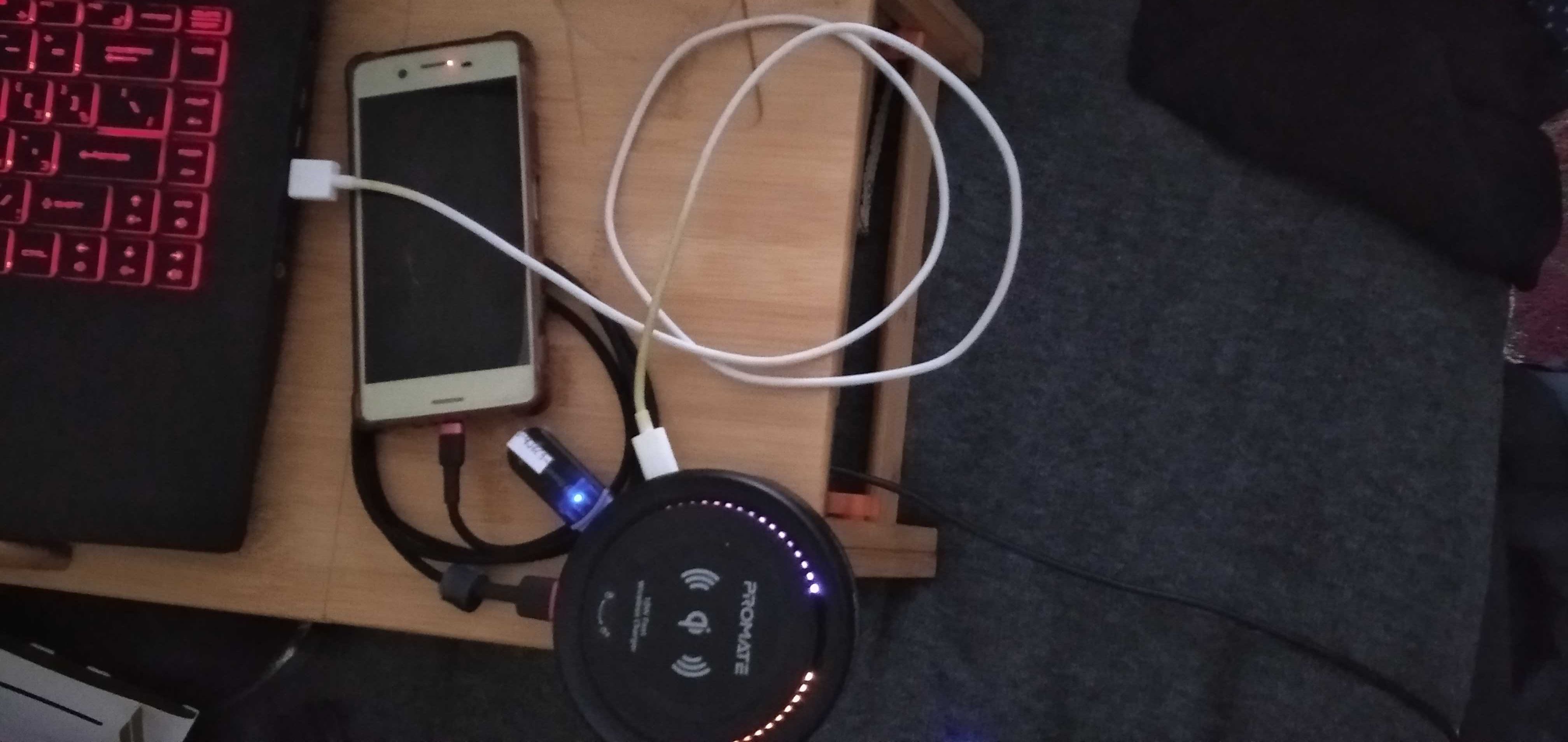 usb хаб з бездротовою зарядкою 6-в-1 Promate CenterHub usb 3.0