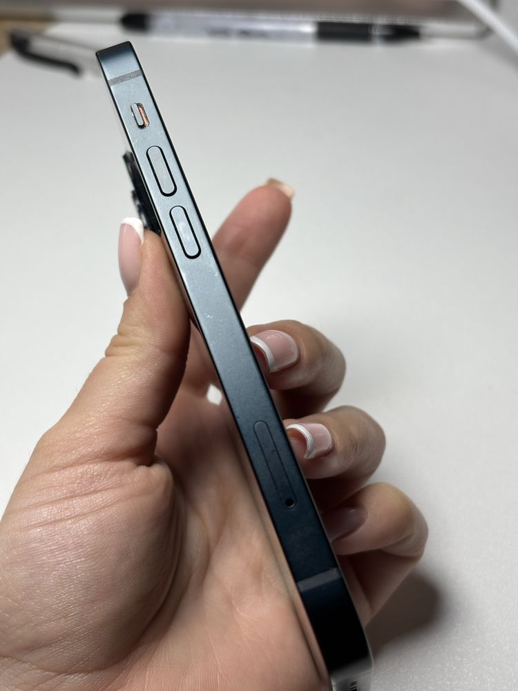 Sprzedam Iphone 13 mini