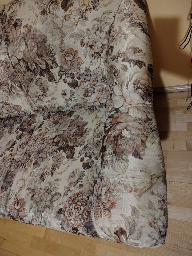 Wygodna sofa rozkładana 3 osobowa