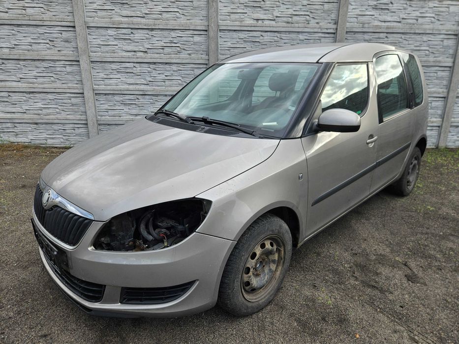 Skoda Roomster Lift 1.2TSI. Kolor 9202  Na Części !!!