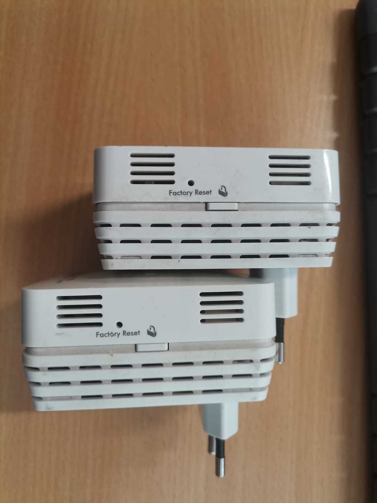 Transmiter sieciowy Netgear AV500 XAV5001 Powerline adapter