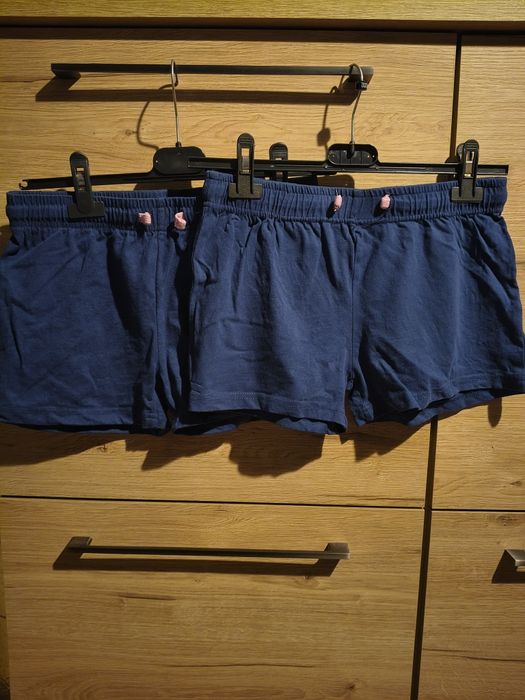 Spodenki na wf dla dziewczynki 158