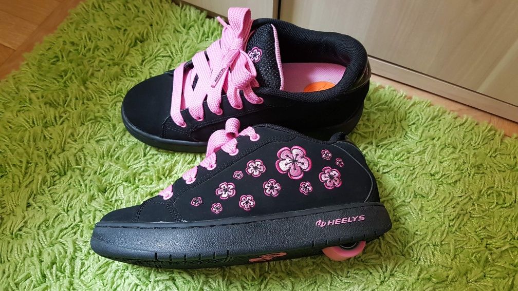 Buty na kółkach Heelys