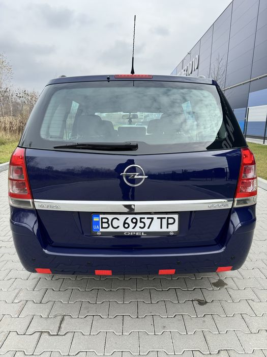 Opel Zafira B 2012 рік 1.7 дизель