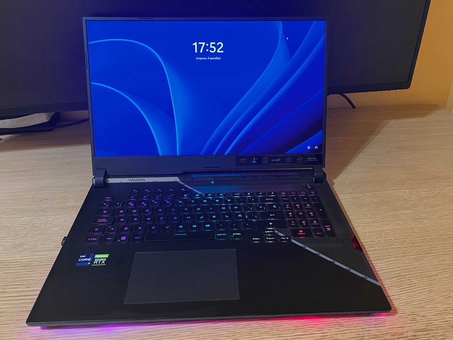 ASUS ROG Strix SCAR 17 G733ZW i9-12900H/32GB/1TB SSD/RTX3070Ti/240Hz