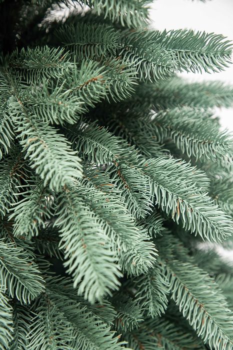 Ялинка штучна лита преміум 210 см