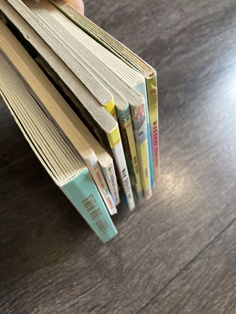 Лот дитячих книжок-картонок для малюків