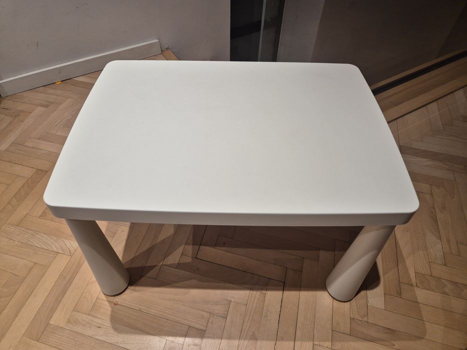 Stolik IKEA dla dzieci