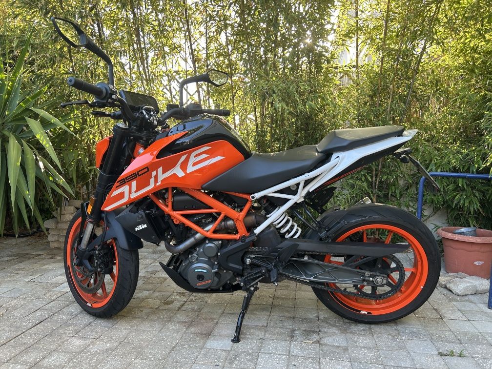 KTM 390 Duke Fev 2018 A2