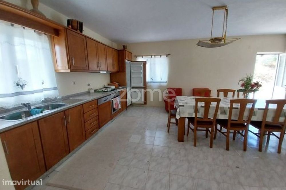 Moradia T3 para venda na pacata Aldeia do Castelo em Jou Murça.