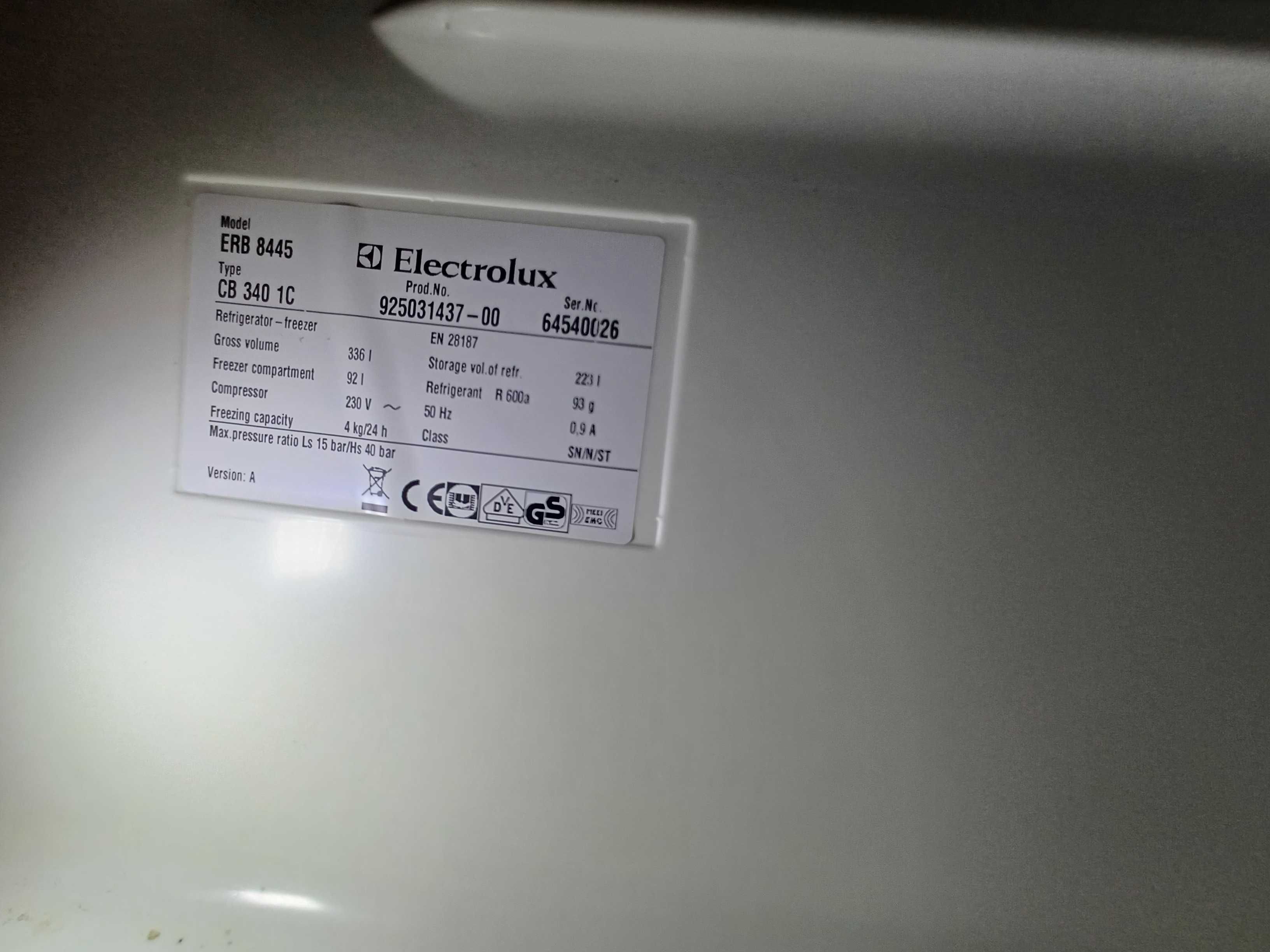 Холодильник Electrolux ERB 8445 ( 175 см, 92 л, ) з Європи