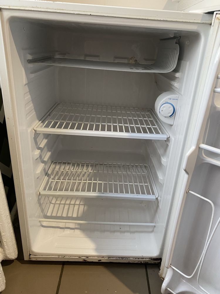 Міні-холодильник Samsung srg-148 продам торг