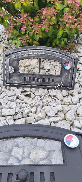 Drzwiczki Żeliwne do Pieca Chlebowego Pizzy