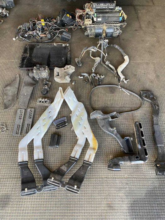 Повний комплект кондиціонеру на BMW e34