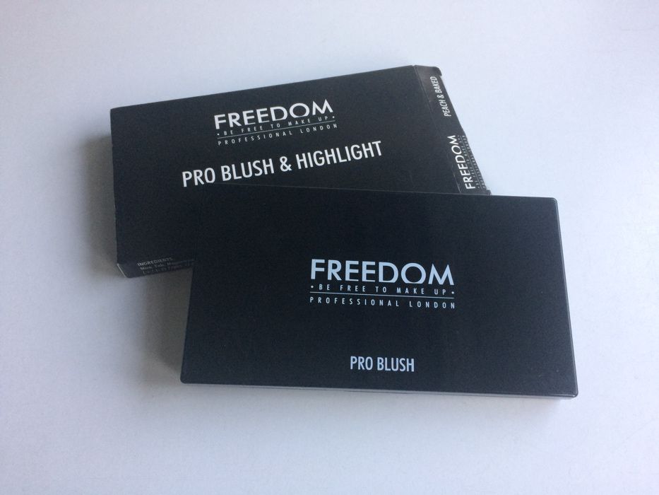 Blush Palette Freedom Makeup 10€