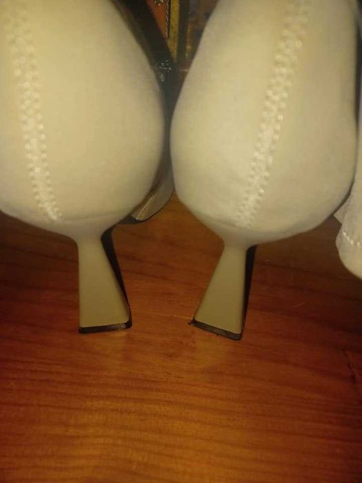 BOTIM TACÃO STRETCH ZARA