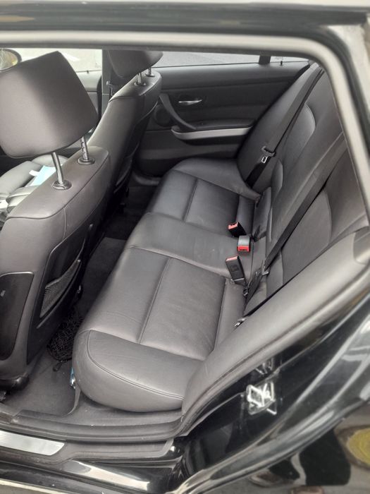 Sprzedam samochód BMW e91 320d