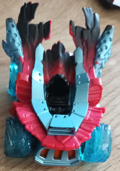 gra skylanders superchargers  na ps4 (można też włączyć na ps5)