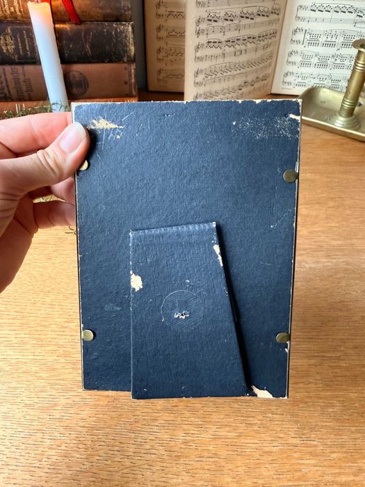 Metalowa ramka na zdjęcie nr 14 Rama. Oprawa. Stare zdjęcie. Vintage.