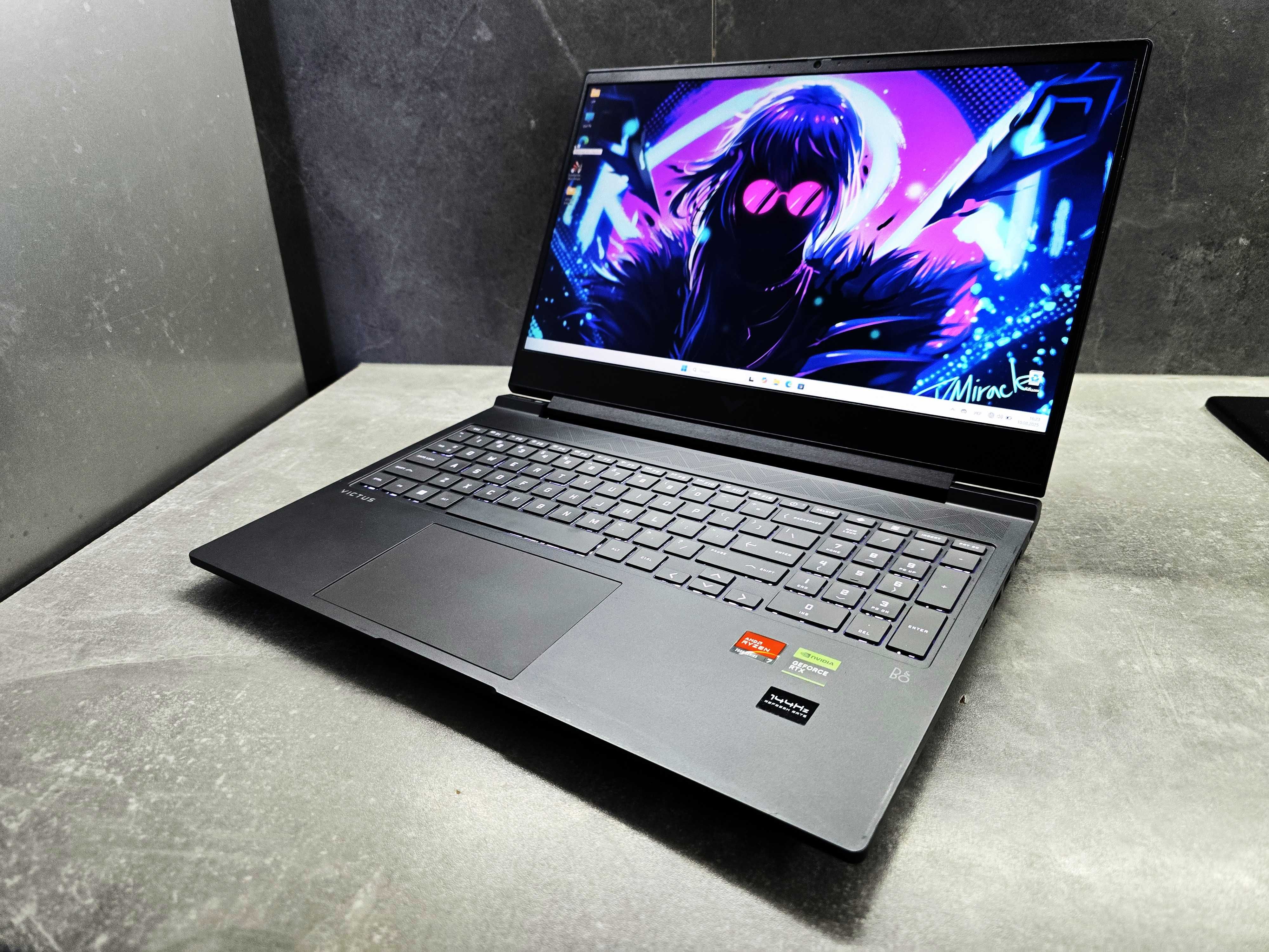 Ноутбук HP 16 RTX 4050/Ryzen 7 7840/1Tb/16Gb DDR5
